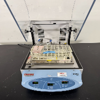 Thermo Scientific MaxQ 4450 Incubator Shaker image 3